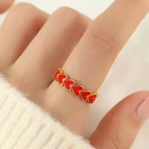 Adorable Heart Ring Non-tarnish Gold Ring Stacking Ring Red Hearts size 6,7,8
